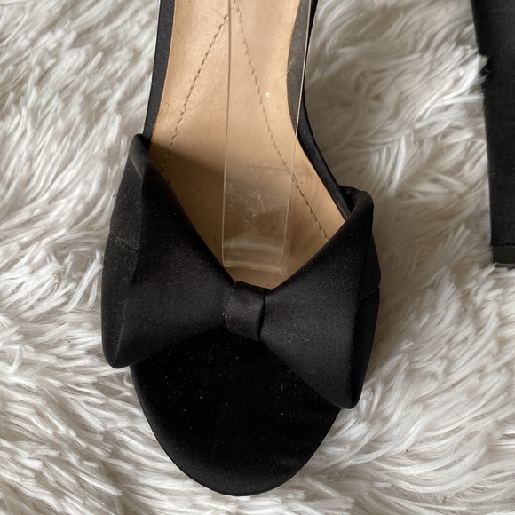 Black satin bow ankle wrap sandals, size 6 1/2 - Picture 3 of 12
